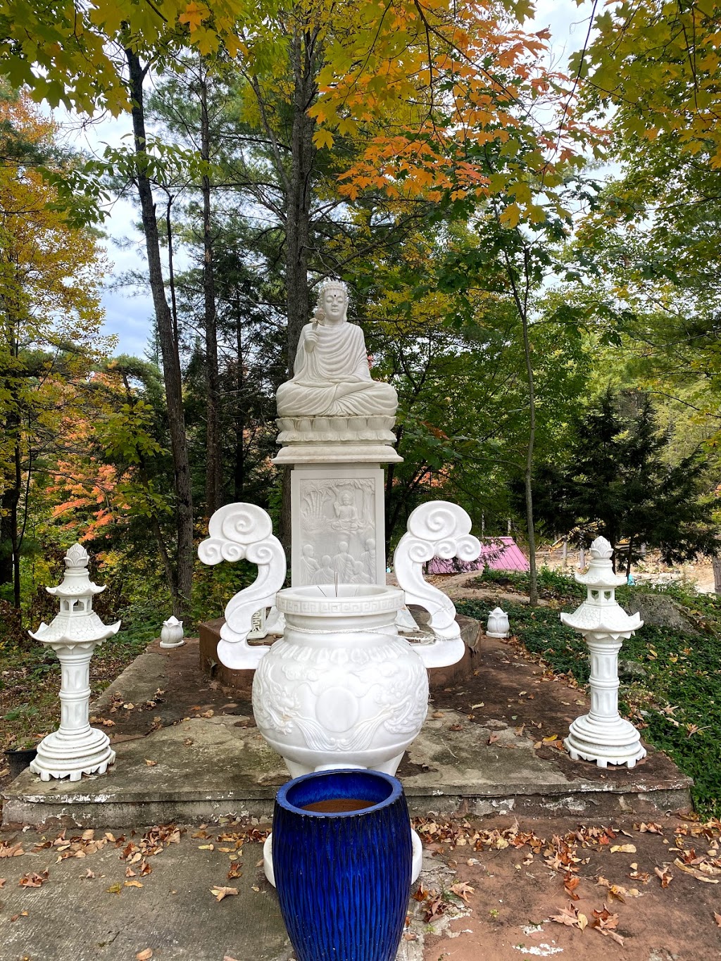 Huong Hai Zen Forest | 121B Bridgewater Rd, Tweed, ON K0K 3J0, Canada | Phone: (613) 478-5984