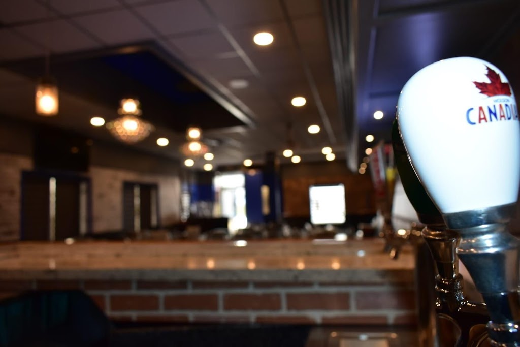 Stavros Greek Restaurant & Lounge | 6435 Dixie Rd Unit #1, Mississauga, ON L5T 1X4, Canada | Phone: (905) 565-9896