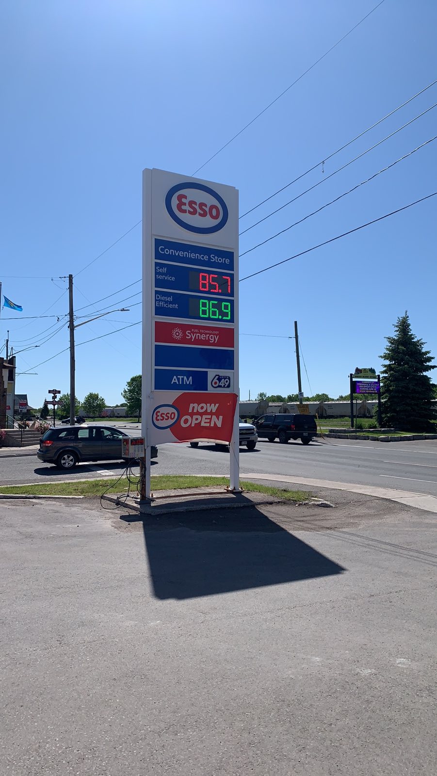 Esso | 2 Ottawa St W, Havelock, ON K0L 1Z0, Canada | Phone: (705) 778-3161