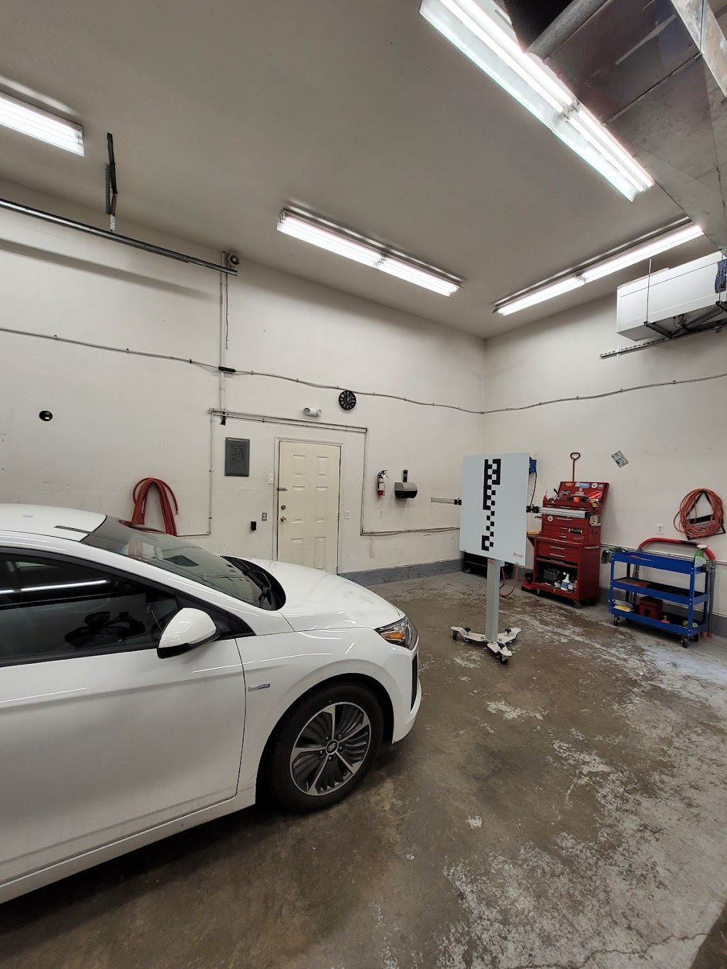 Pristine Glass Ltd. | 2400 Cousins Ave, Courtenay, BC V9N 7T5, Canada | Phone: (250) 871-3333