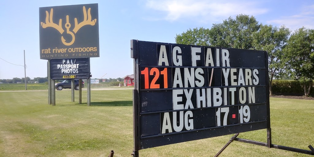 Schriemer Family Farm | 33096 Rat River Rd, Otterburne, MB R0A 1G0, Canada | Phone: (204) 981-8191