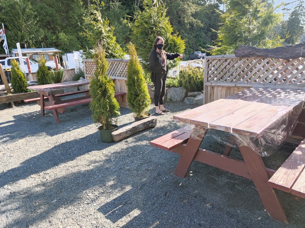 Bridgemans West Coast Eatery | 17110 Parkinson Rd, Port Renfrew, BC V0S 1K0, Canada | Phone: (250) 412-6121
