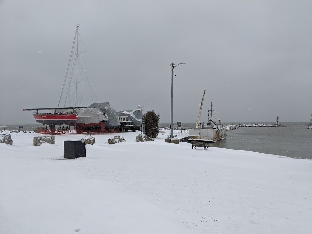 Royal Harbour Resort | 1 Harbour St, Thornbury, ON N0H 2P0, Canada | Phone: (519) 599-5591