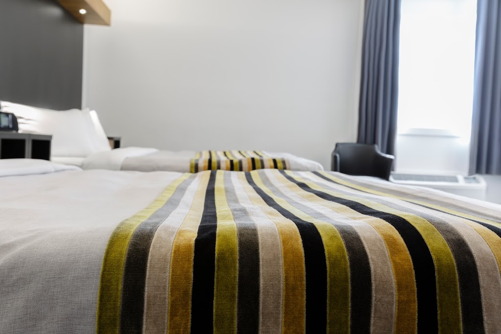 Littoral - Hôtel & Spa | 3710 Boulevard Sainte-Anne, Québec, QC G1E 3M3, Canada | Phone: (418) 661-6901