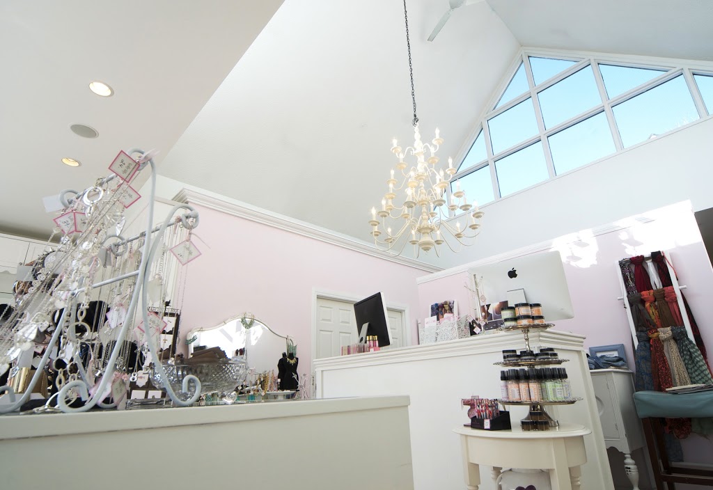 Frilly Lilly | 2105 4 St SW, Calgary, AB T2S 1W8, Canada | Phone: (403) 229-4023