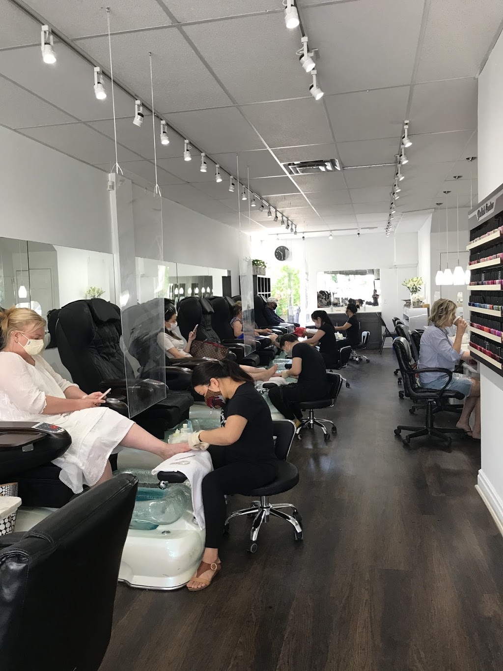 Profession Nail & Spa | 2221 Queen St E, Toronto, ON M4E 1E8, Canada | Phone: (416) 694-4111