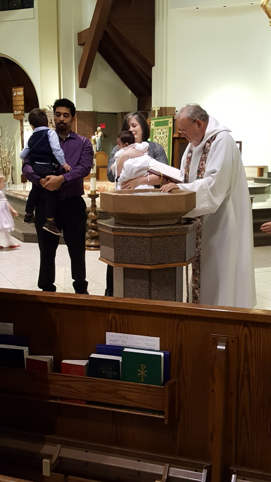St. Josephs Catholic Church | 20676 Fraser Hwy, Langley City, BC V3A 4G5, Canada | Phone: (604) 534-3303