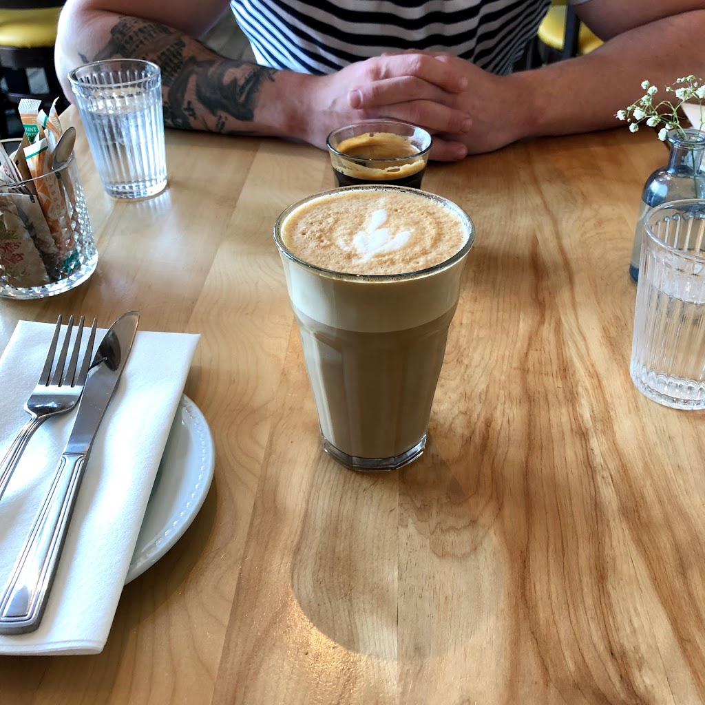 Nordik Café Resto Boutique | 687 Boulevard Curé-Labelle, Blainville, QC J7C 2J5, Canada | Phone: (450) 818-1600