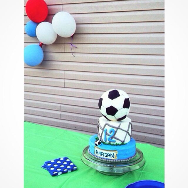 Fancy Frostings | 7091 King St, Bolton, ON L7C 0V4, Canada | Phone: (647) 464-8362