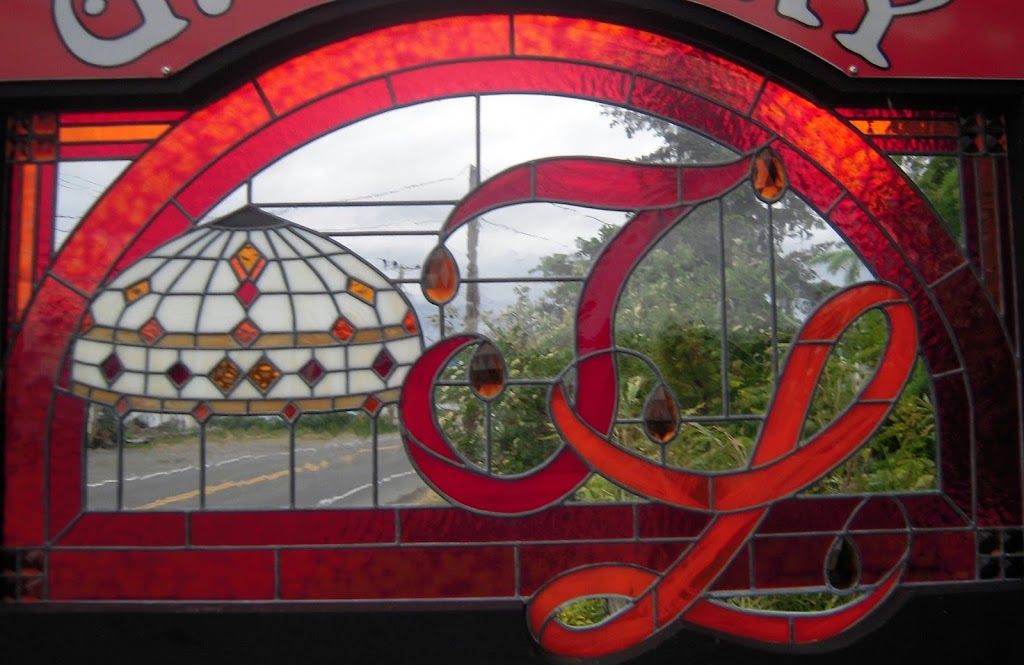 Jans Glass by the Sea | 2940 Comox Rd, Courtenay, BC V9N 3P6, Canada | Phone: (250) 339-4949