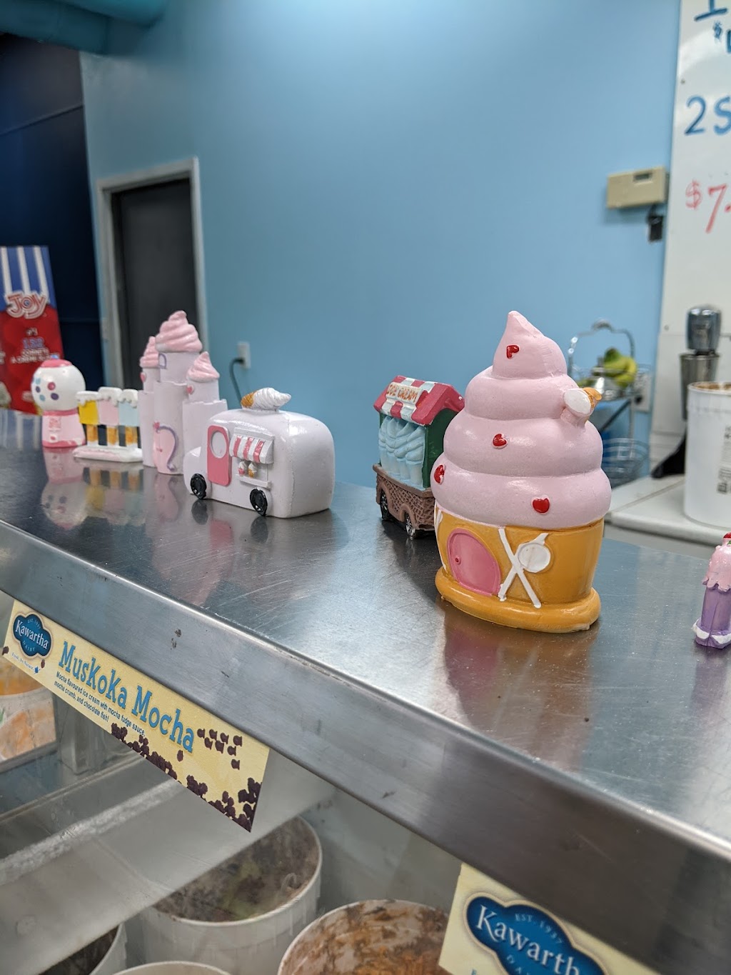 Adams Ice Cream Kingdom | 43 Base Line Rd W, London, ON N6J 1V5, Canada | Phone: (226) 224-7940