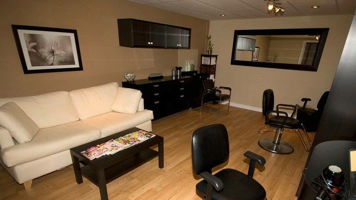 Salon Posh (Greely) | 1394 Johnston Dr, Greely, ON K4P 1A6, Canada | Phone: (613) 821-3381