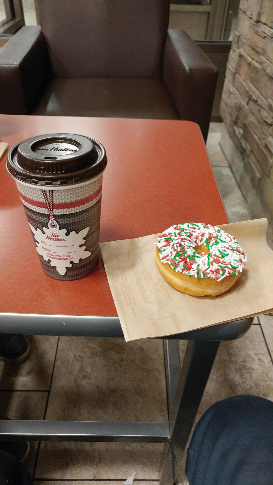 Tim Hortons | 235 Dundas St E #233, Trenton, ON K8V 1L8, Canada | Phone: (613) 392-4542