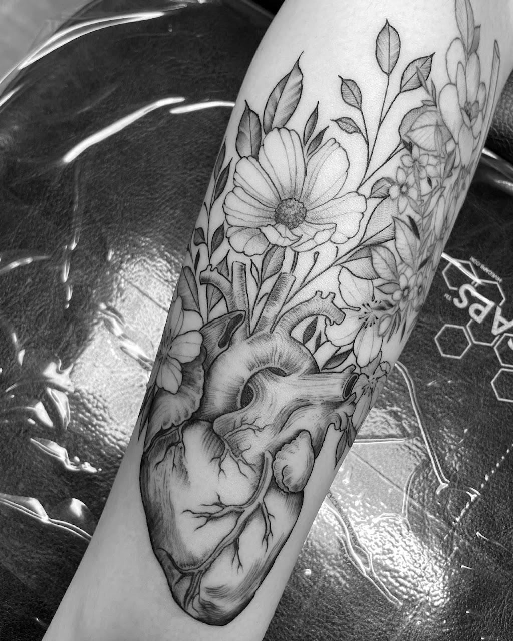 Studio Six19 Tattoos | 52 Main St, Erin, ON N0B 1T0, Canada | Phone: (519) 833-9434