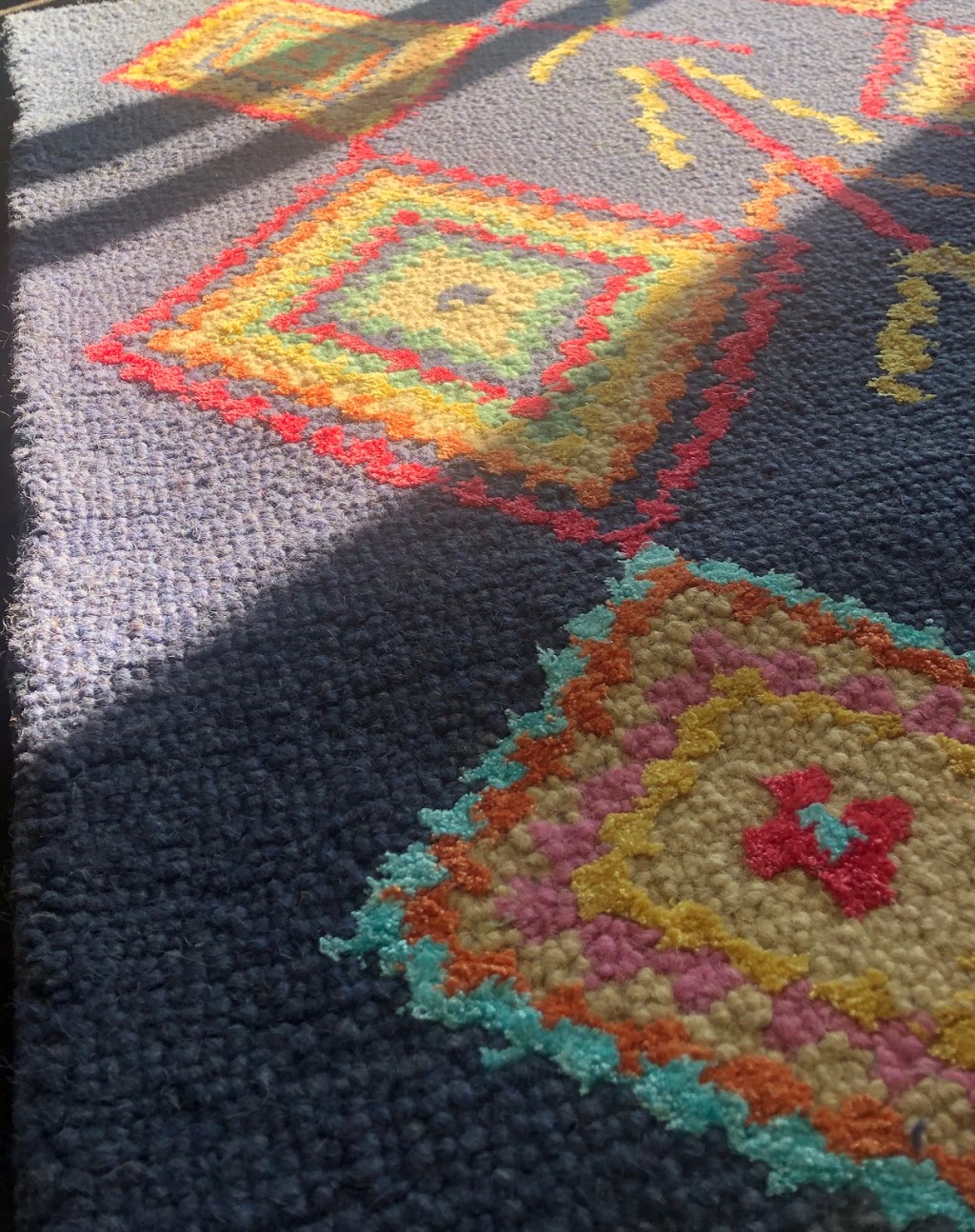 Horseshoe Home Treasures | 28 Oakmont Ave, Shanty Bay, ON L0L 2L0, Canada | Phone: (905) 546-7780