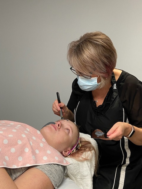 Linda’s Beauty Center | 41 Finlay Mill Rd, Midhurst, ON L9X 0N9, Canada | Phone: (705) 818-4247