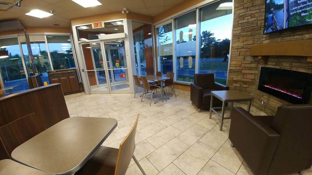 Tim Hortons | 9900 Rue Sherbrooke E, Montréal-Est, QC H1B 1B3, Canada | Phone: (514) 645-6213