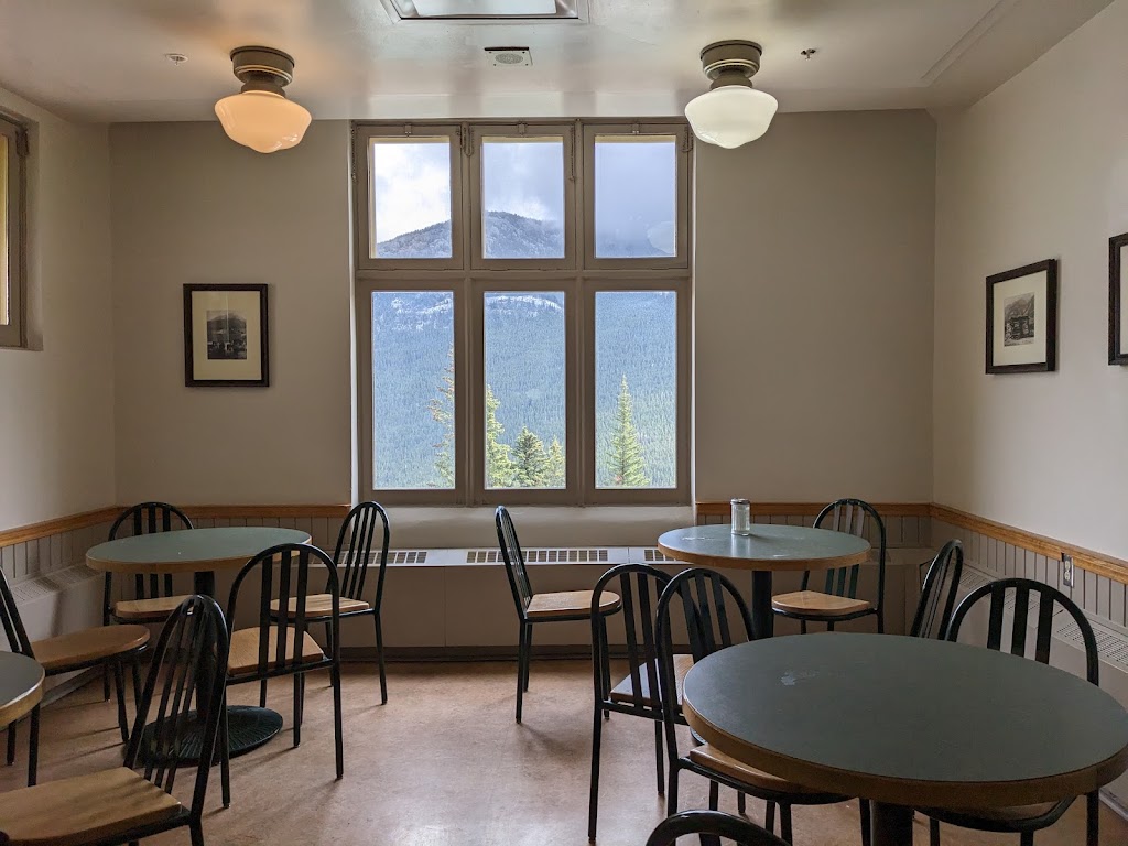 Banff Upper Hot Springs Cafe Inc | 1 Mountain Ave, Banff, AB T1L 1K2, Canada | Phone: (403) 760-3344