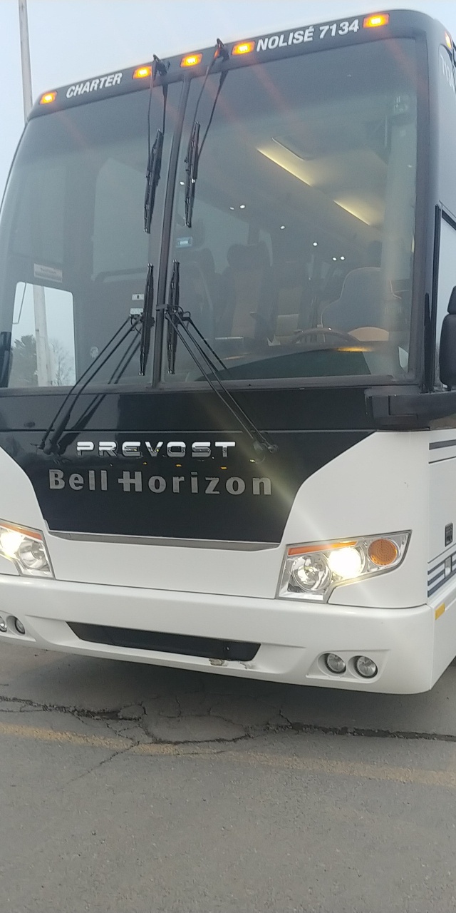 Bus Bell-Horizon Inc | 400 Rue Dessureault, Trois-Rivières, QC G8T 2L9, Canada | Phone: (800) 567-7625