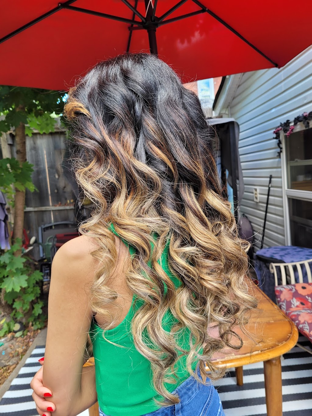 Crimson Hair By Crystal | 539 Gilchrist St, Peterborough, ON K9H 4N8, Canada | Phone: (705) 760-0304