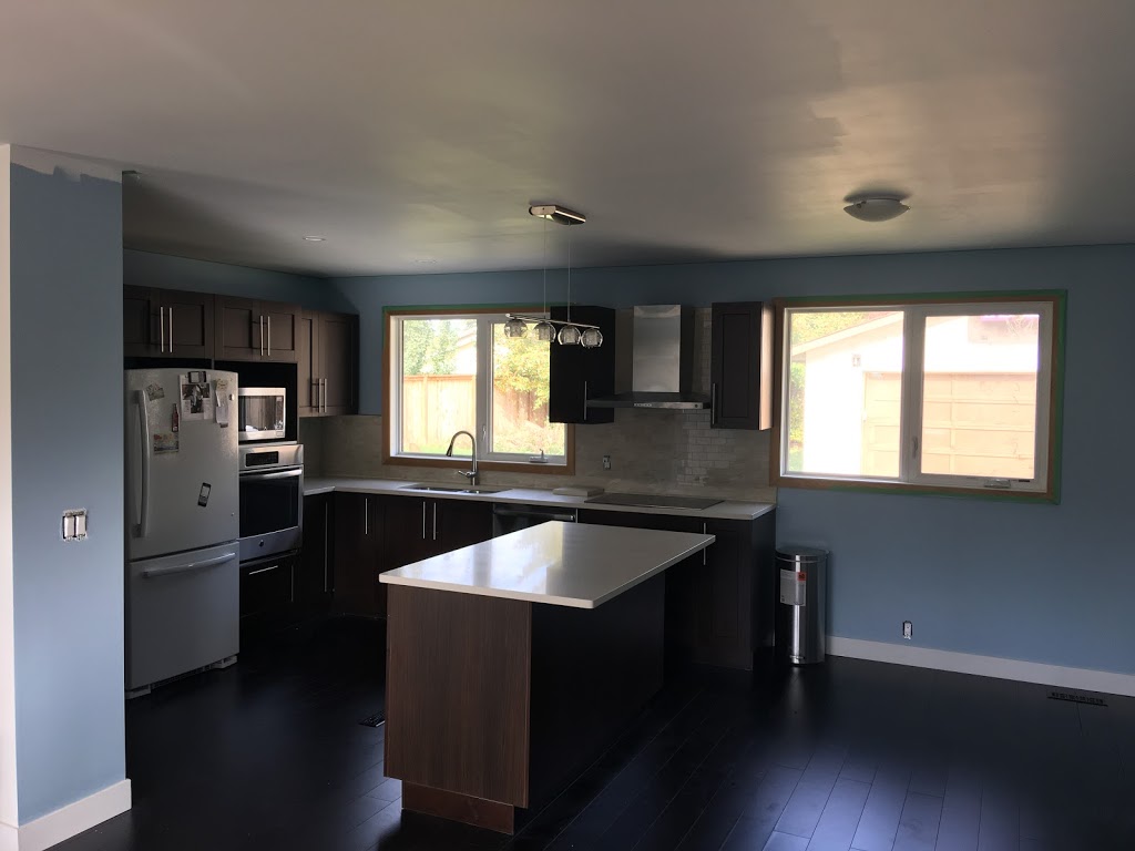 Royal 22 Construction And Renovation | 14018 100 Ave NW, Edmonton, AB T5M 0J3, Canada | Phone: (780) 707-0544