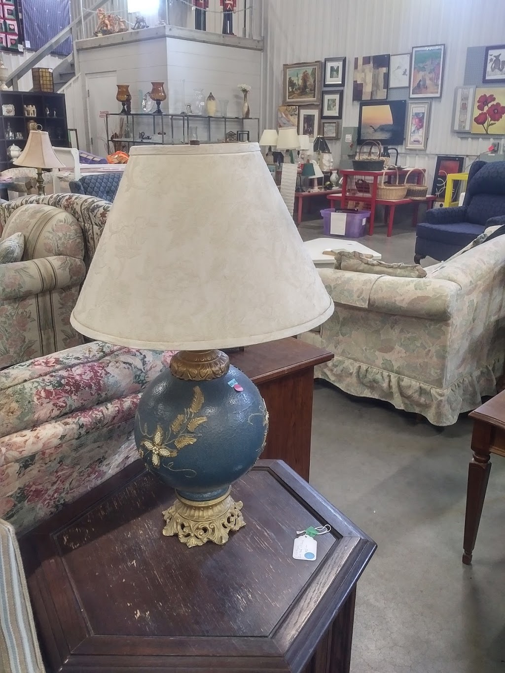 Parsons Used Furniture | 417 Parsons Ct, Goderich, ON N7A 4K3, Canada | Phone: (519) 612-1387