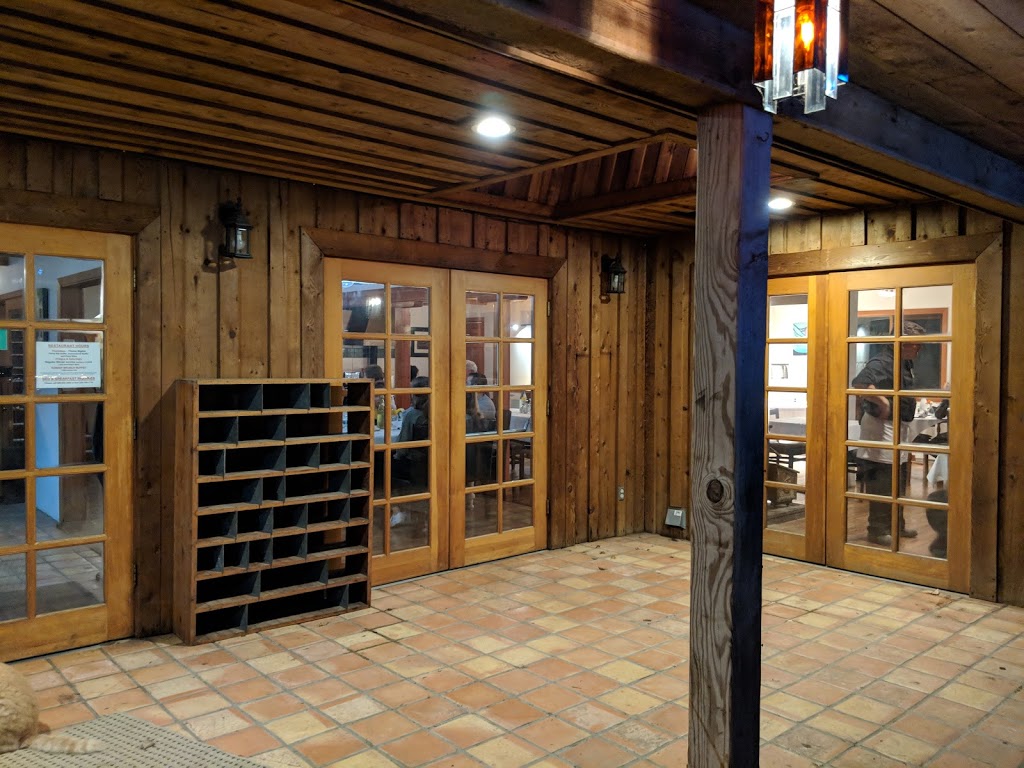 Farm Table Inn | 6755 Cowichan Lake Rd, Lake Cowichan, BC V0R 2G0, Canada | Phone: (250) 932-3205