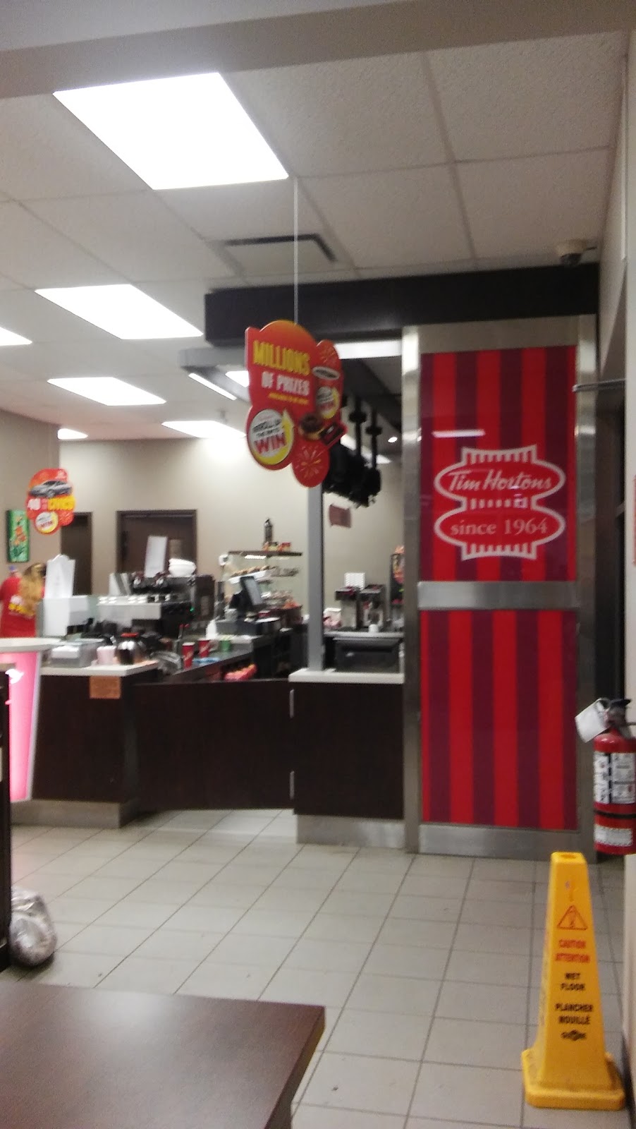 Tim Hortons | 22374 Littlejohn Rd, Bothwell, ON N0P 1C0, Canada | Phone: (888) 601-1616