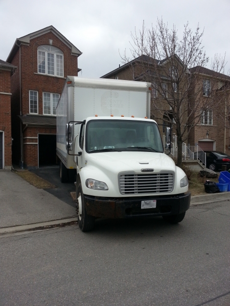 Vital Movers - Oakville | Moving company | 216 Wheat Boom Dr., Oakville, ON L6H 7C3, Canada | Phone: (647) 808-1297