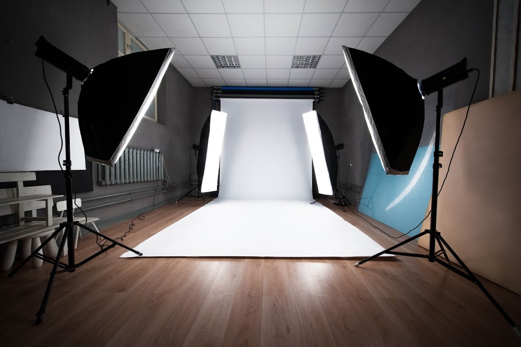 TheLabs Photography | 262 Grosvenor Ave N, Hamilton, ON L8L 7T3, Canada | Phone: (416) 735-1899
