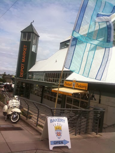 Ralfs Bavarian Pretzel Bakery | 207 E Maple St, Bellingham, WA 98225, USA | Phone: (360) 733-3066