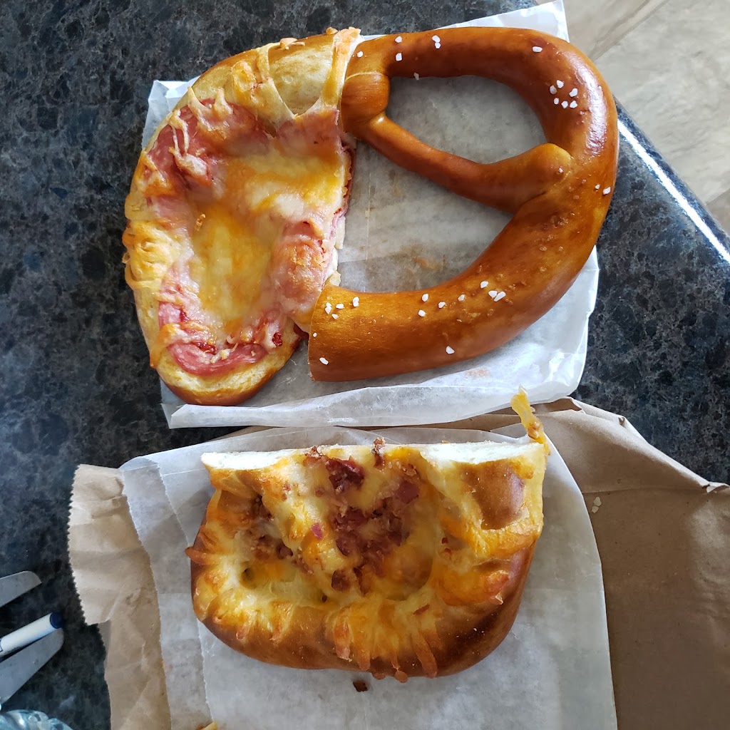 Pretzel Shack | 4305 50 St Ste 103, Stony Plain, AB T7Z 1L5, Canada | Phone: (780) 968-4729