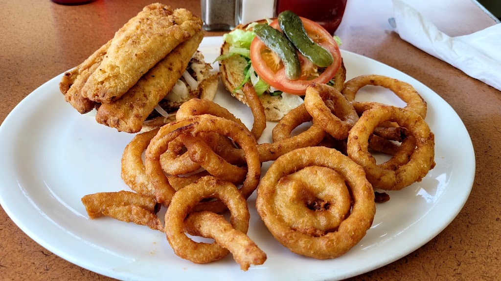 Rainbow Cafe & Grill | 4407 45a Ave, Rocky Mountain House, AB T4T 1P4, Canada | Phone: (403) 845-3666