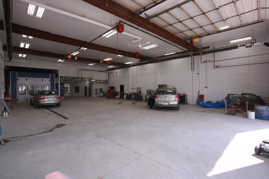 CSN Glen-Merritt Collision | 975 Niagara St, Welland, ON L3C 1M5, Canada | Phone: (905) 735-9630
