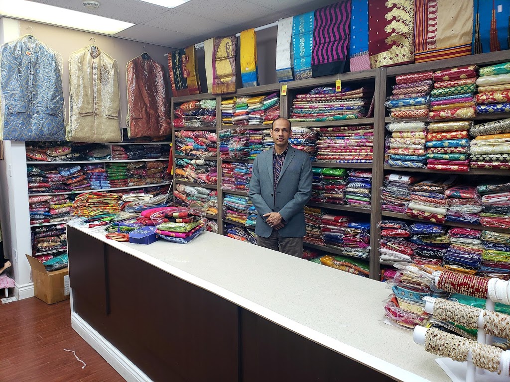 SHE Next Fashion | 2960 Danforth Ave, East York, ON M4C 1M6, Canada | Phone: (416) 546-3130