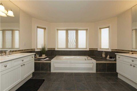 Milton Realtor | 10220 Derry Rd Unit #204, Milton, ON L9T 7J3, Canada | Phone: (647) 870-1420