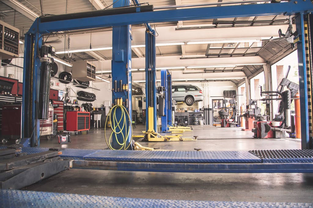 NAPA AUTOPRO - Centre de Service Automobile Boucherville Inc. | 425A Rue Samuel de Champlain, Boucherville, QC J4B 1P7, Canada | Phone: (450) 641-9822