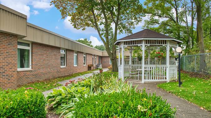 Pinecrest Manor Long-Term Care Home | 399 Bob St, Lucknow, ON N0G 2H0, Canada | Phone: (519) 528-2820