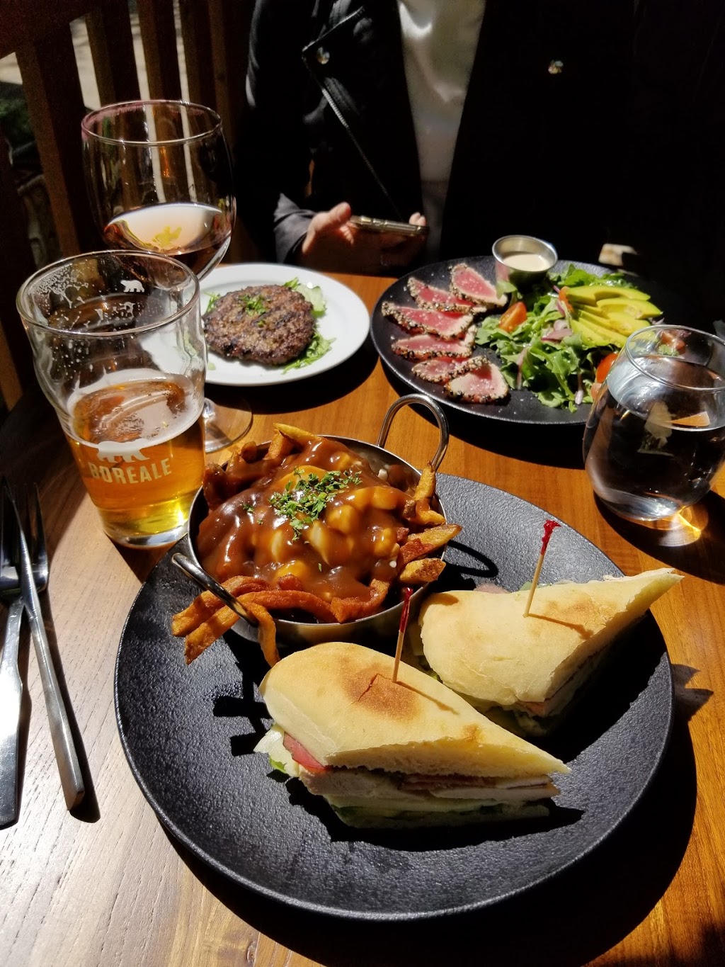 Meech & Munch | 205 Chemin Old Chelsea, Chelsea, QC J9B 1J3, Canada | Phone: (819) 827-1761