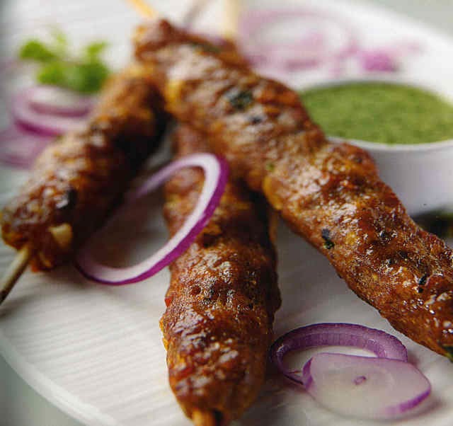 Feast of India | 5329 72 Ave SE #10, Calgary, AB T2C 3C4, Canada | Phone: (403) 294-1177
