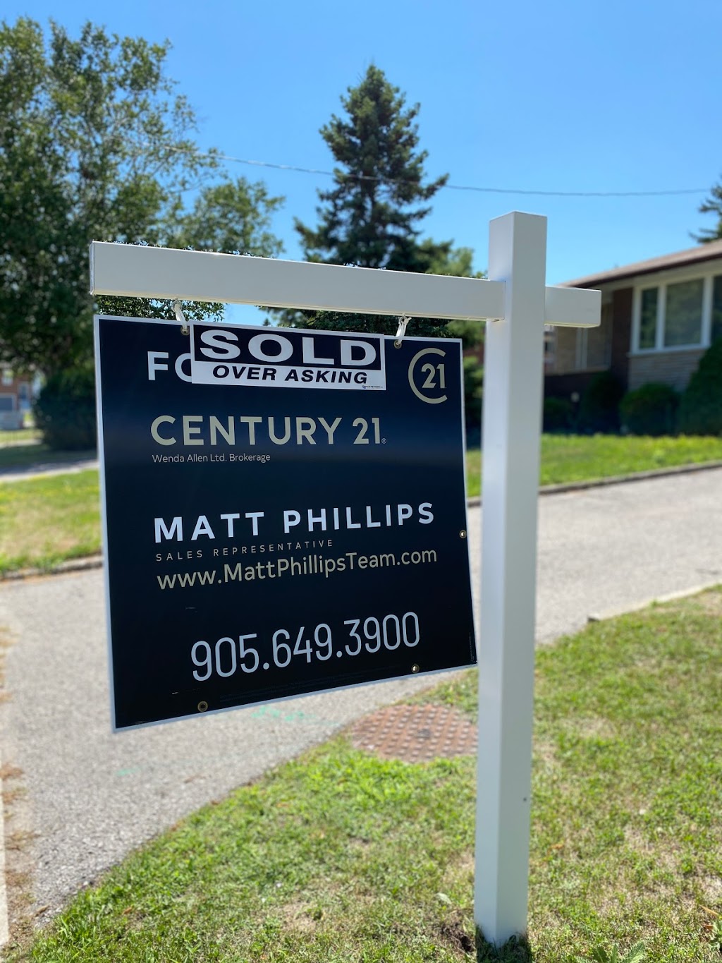 Low 1% Commission Realtor Matt Phillips | 3455 Garrard Rd Unit 7, Whitby, ON L1R 2N2, Canada | Phone: (905) 435-5800