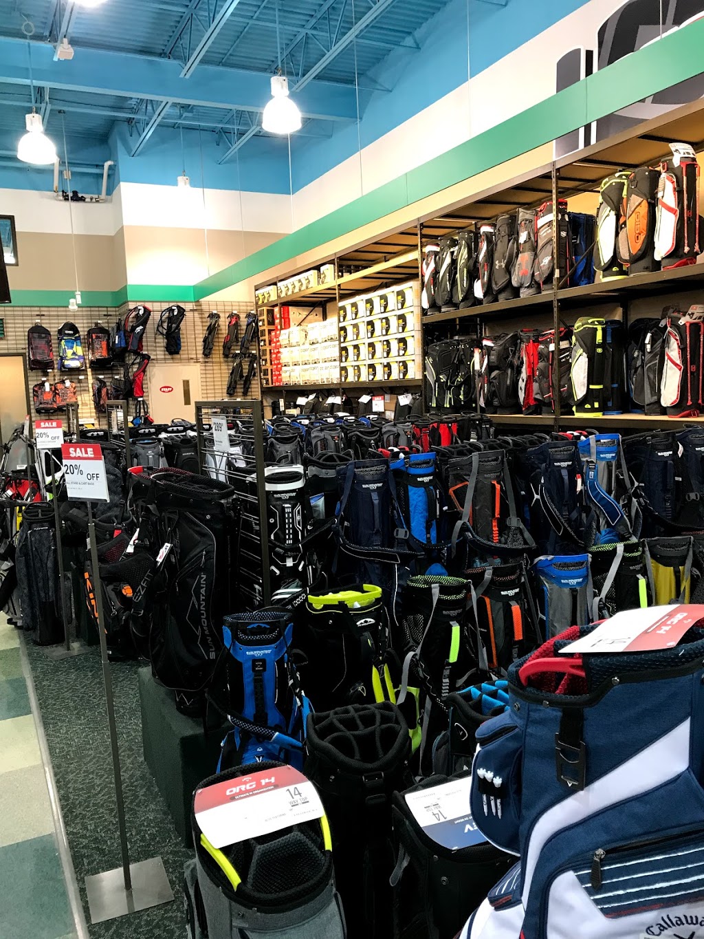 Golf Town | 147 Laird Dr, East York, ON M4G 4K1, Canada | Phone: (416) 467-5395