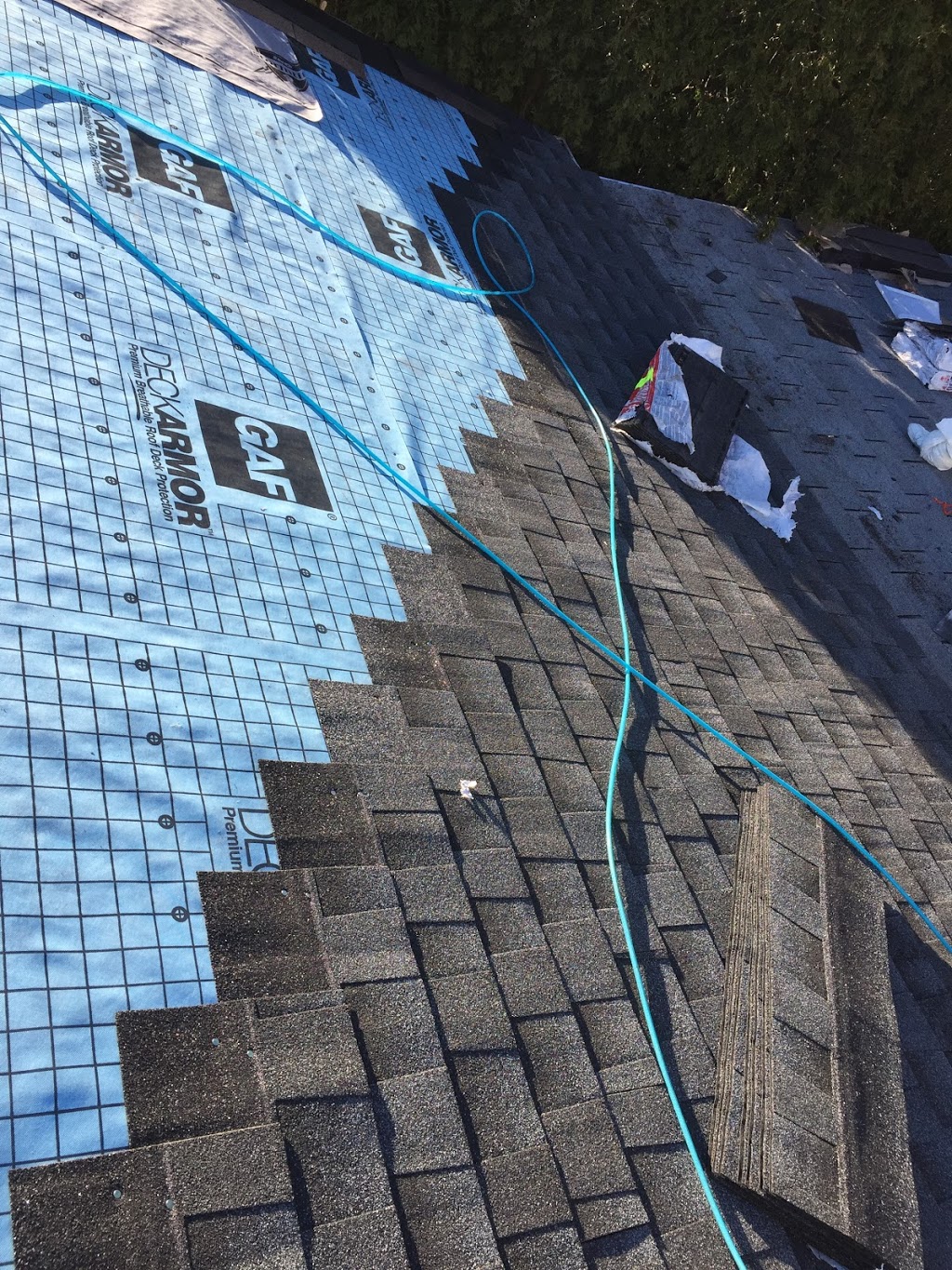 Straight Arrow Roofing | 95 Cayuga St, Brantford, ON N3S 1X1, Canada | Phone: (289) 260-9446