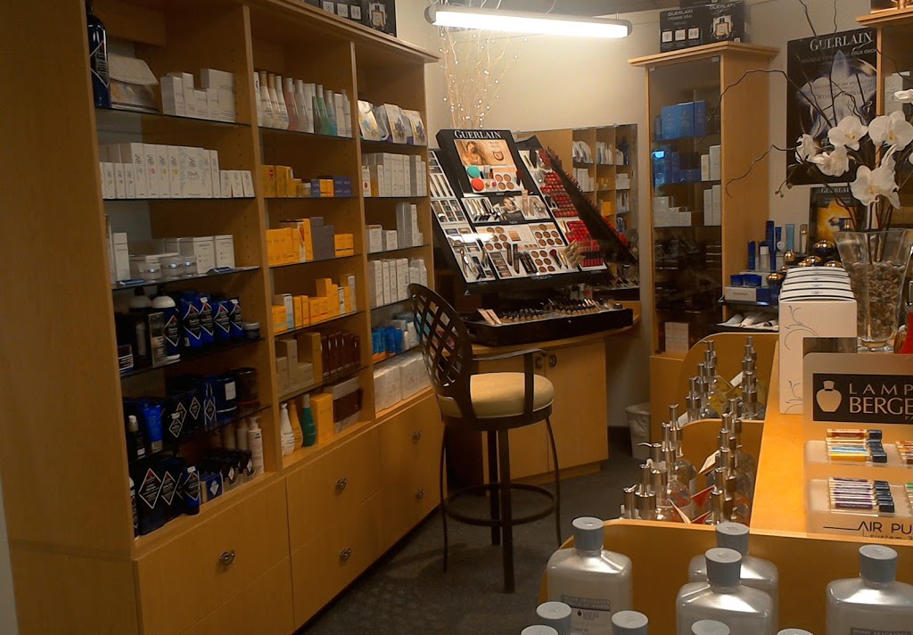 LO de lAube Parfumerie | Promenade King (mail Intérieur, 2235 Rue King Ouest, Sherbrooke, QC J1J 2G2, Canada | Phone: (819) 564-0814