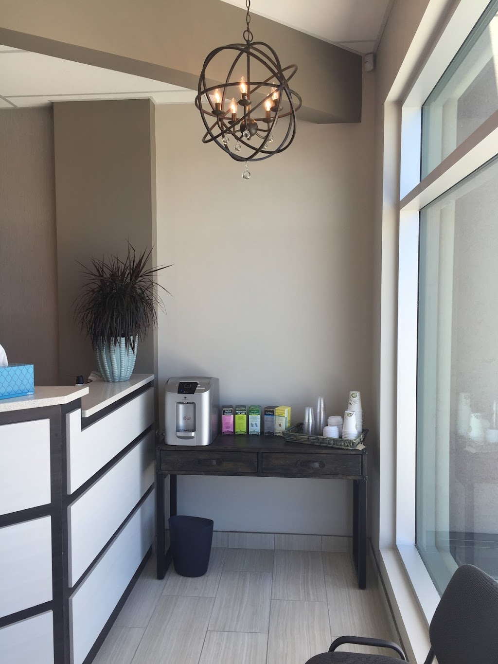 Life Chiropractic Wellness Centre | 6 Clearview Market Way #120, Red Deer, AB T4P 0M9, Canada | Phone: (403) 346-5433