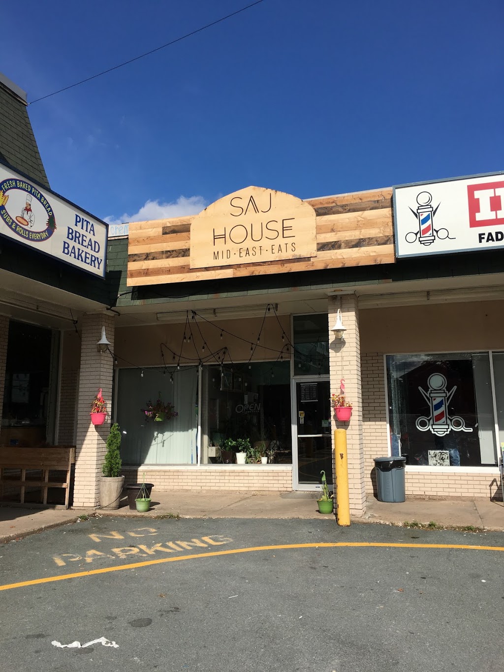 Saj House Mid.East.Eats | 19 Alma Crescent, Halifax, NS B3N 2C4, Canada | Phone: (902) 446-3646