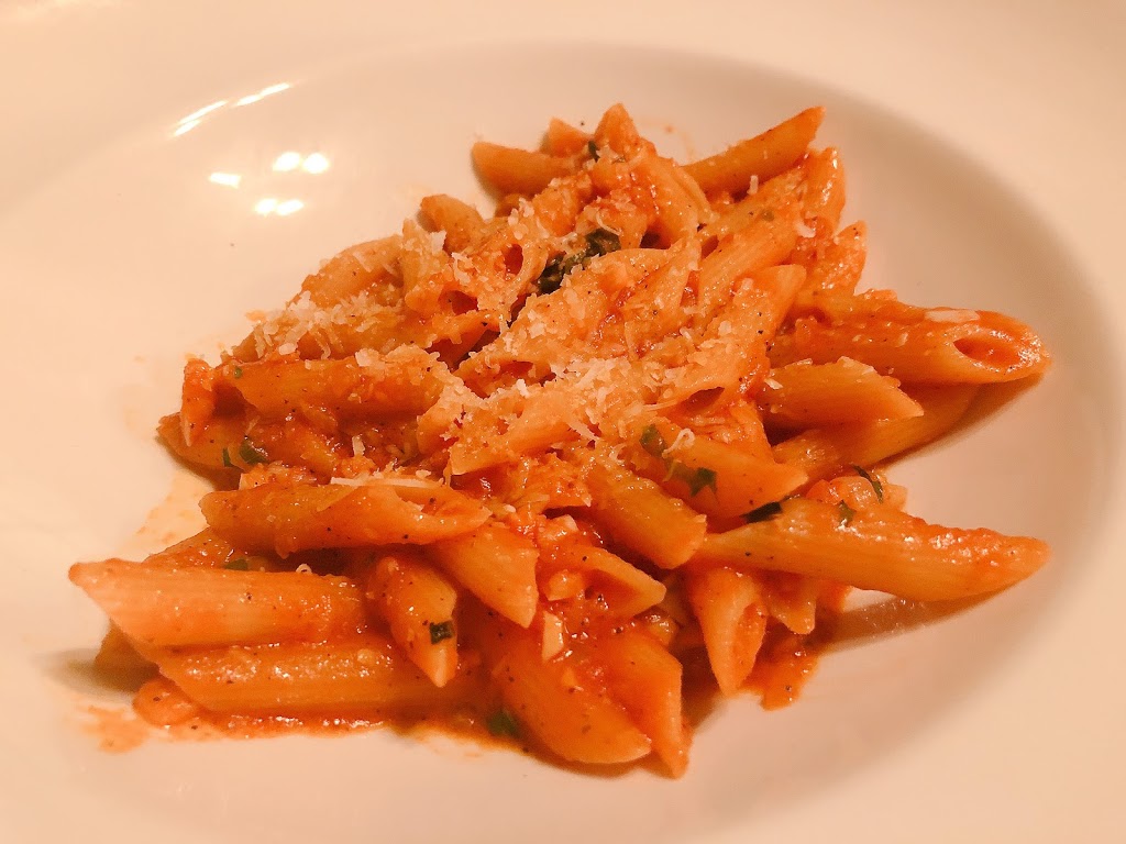 12 Tables | 1552 Avenue Rd, North York, ON M5M 3X5, Canada | Phone: (416) 590-7819