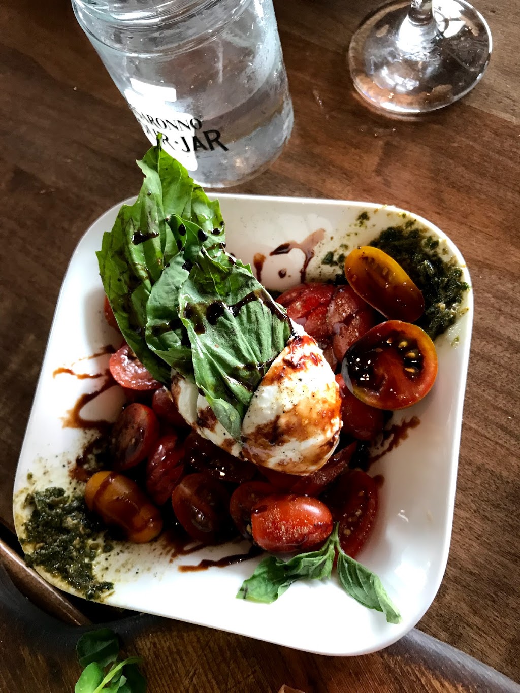 The Boot Social Pizzeria | 579 Kerr St, Oakville, ON L6K 3E1, Canada | Phone: (905) 339-3139