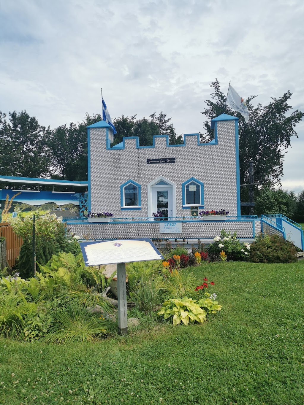 Chanel Rousseau Site - Soda Can House | 123 Rue Principale N, Saint-Jean-de-Dieu, QC G0L 3M0, Canada | Phone: (418) 963-3529