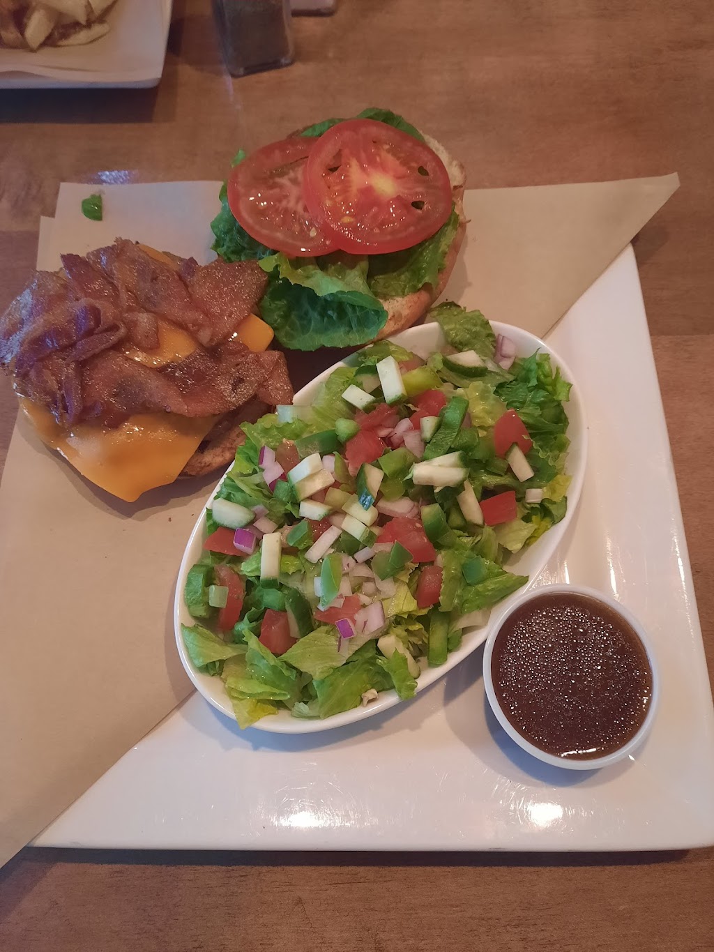 Fitzy’s 86 Sports Bar | 150 Peter St, Pembroke, ON K8A 0G3, Canada | Phone: (613) 631-0809